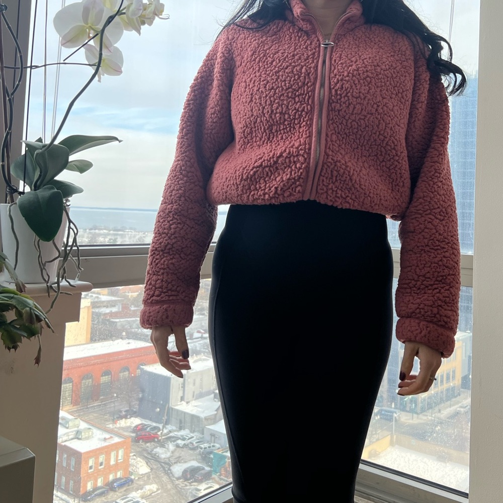 Hollister Cropped Teddy Sweater Zip Up Jacket S